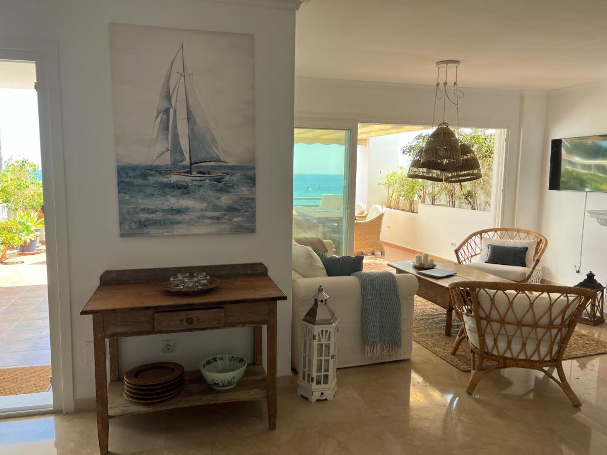 Playa Cristo Amazing Beach Terrace Appartment Estepona Eksteriør bilde