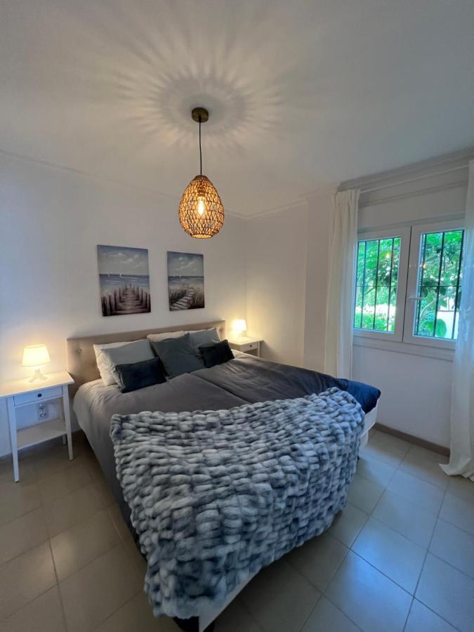 Playa Cristo Amazing Beach Terrace Appartment Estepona Eksteriør bilde